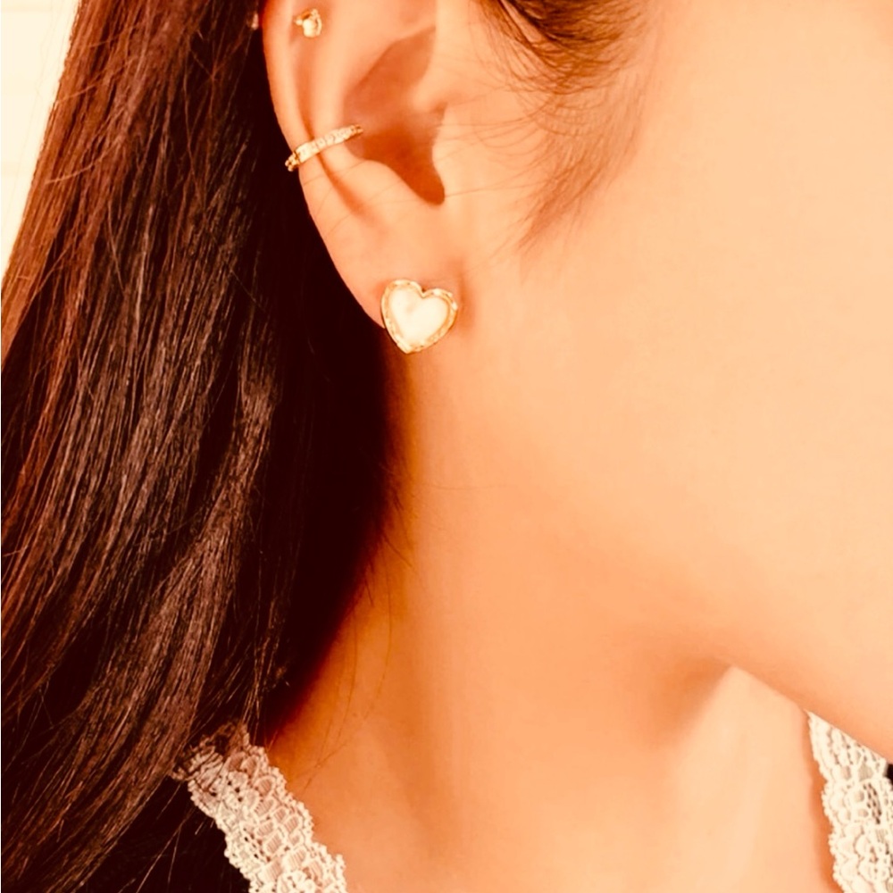 “Seashell Shards” White Hearts Iridescent Shell Flake Chip Ocean Romance Studs - Picture 15 of 16